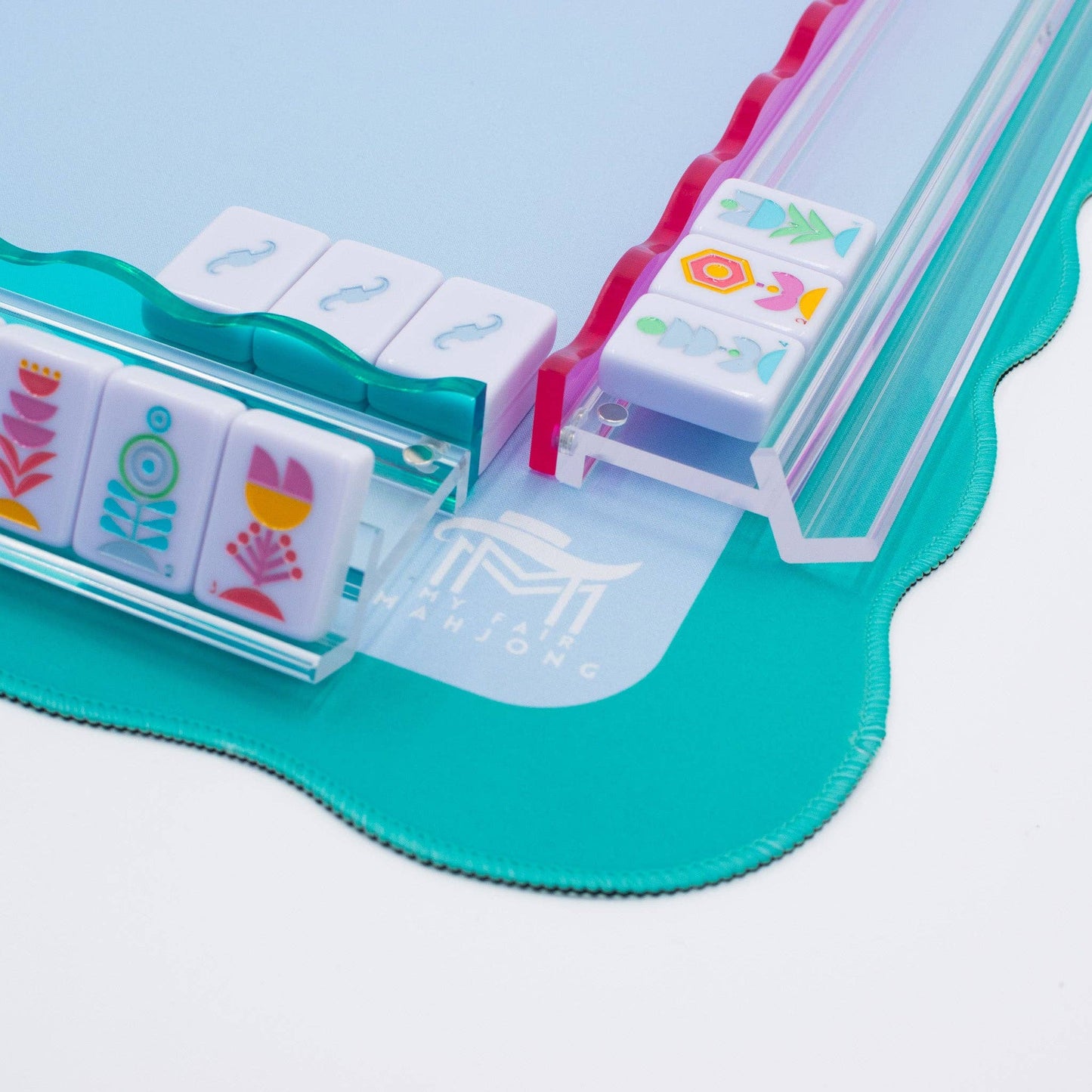 Wavy Acrylic Mahjong Racks