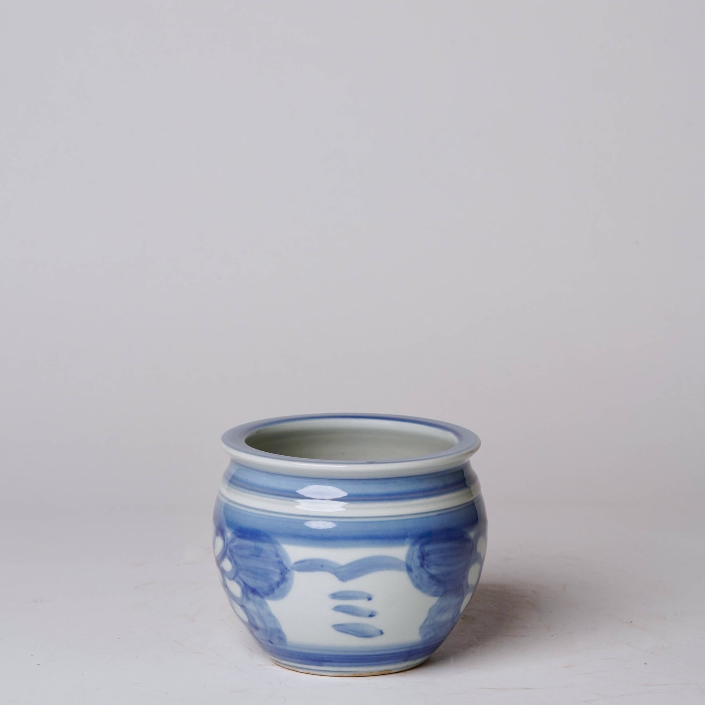 Floral Blue and White Porcelain Small Pot