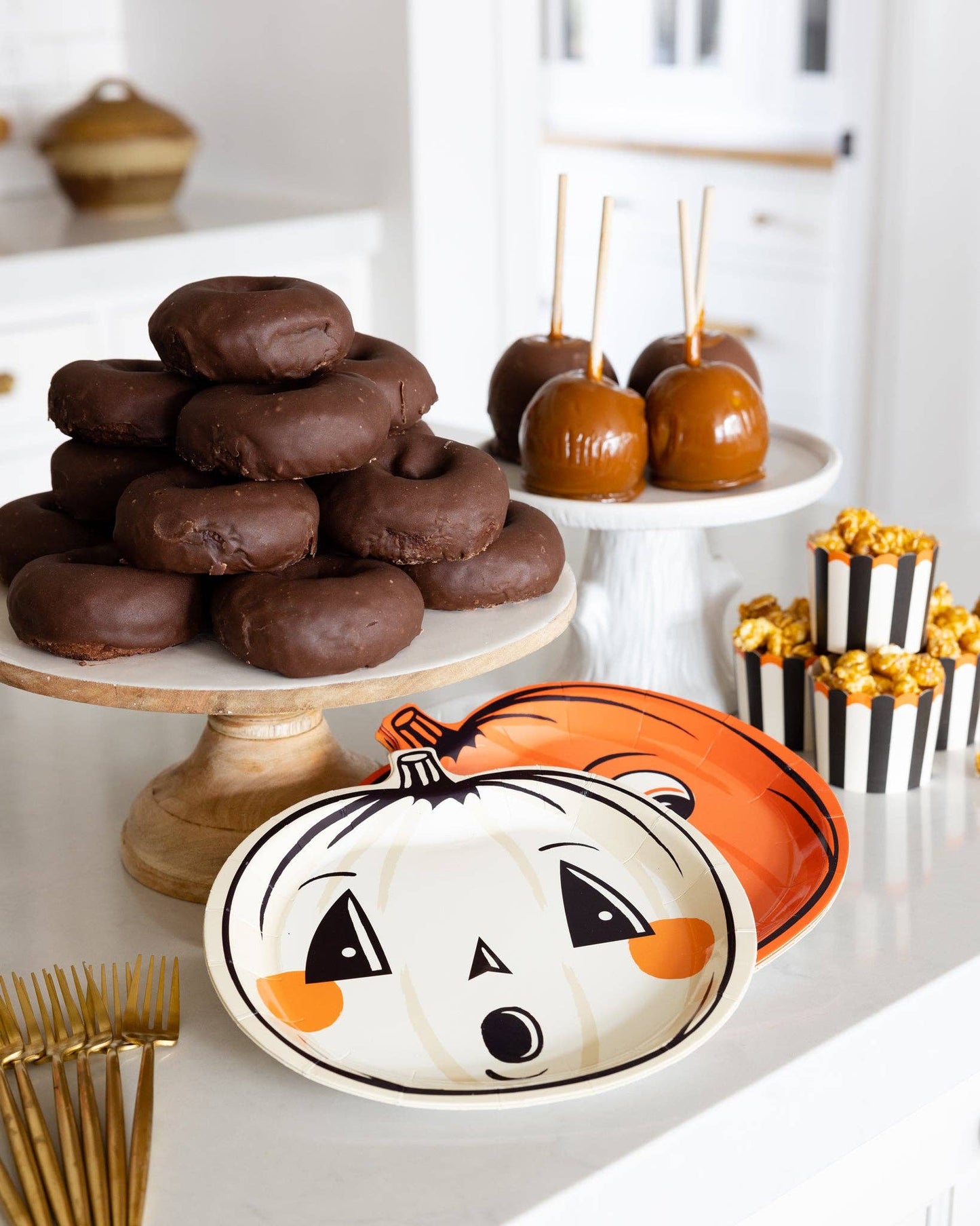 Vintage Halloween Pumpkin Shaped Paper Plate