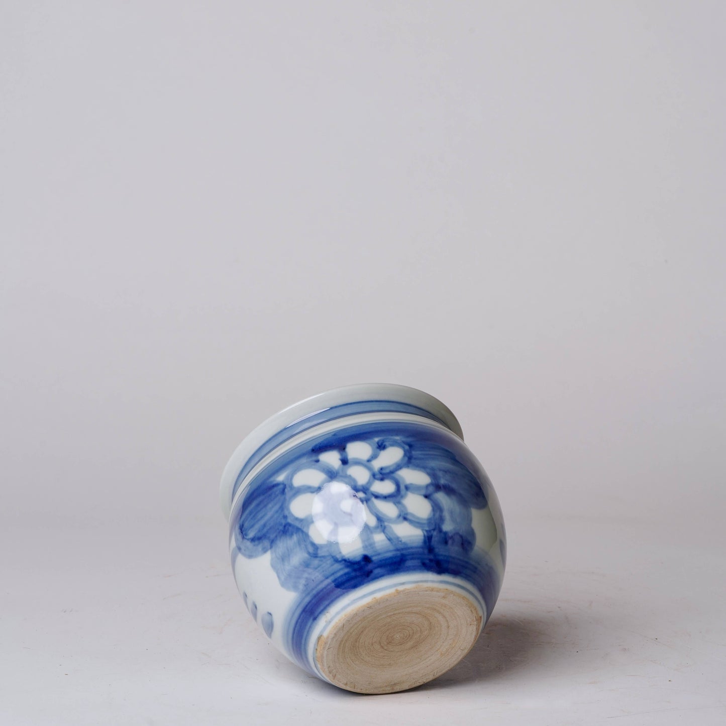 Floral Blue and White Porcelain Small Pot