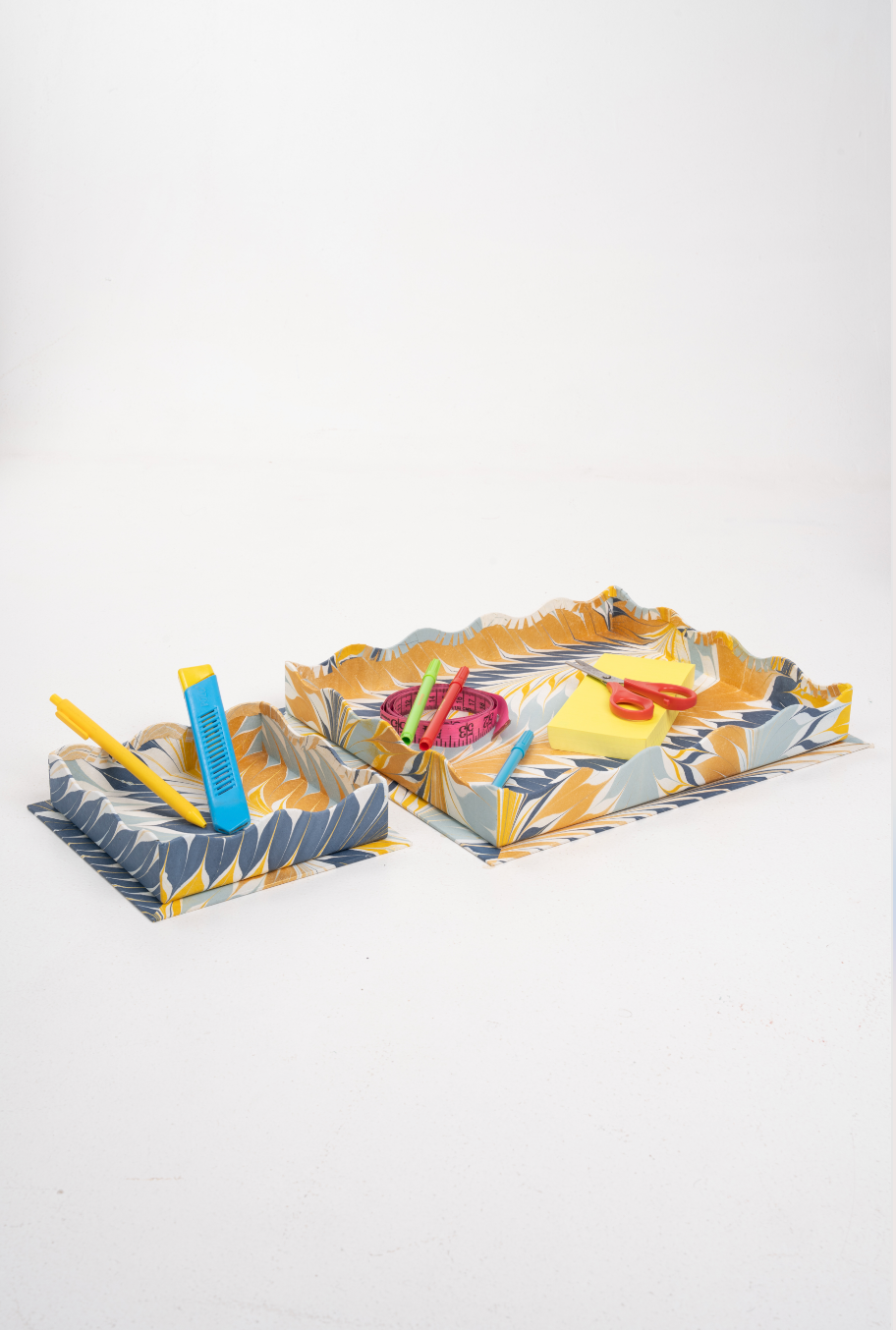 Small Nesting Hand-Marbled Trays- Golden Blue