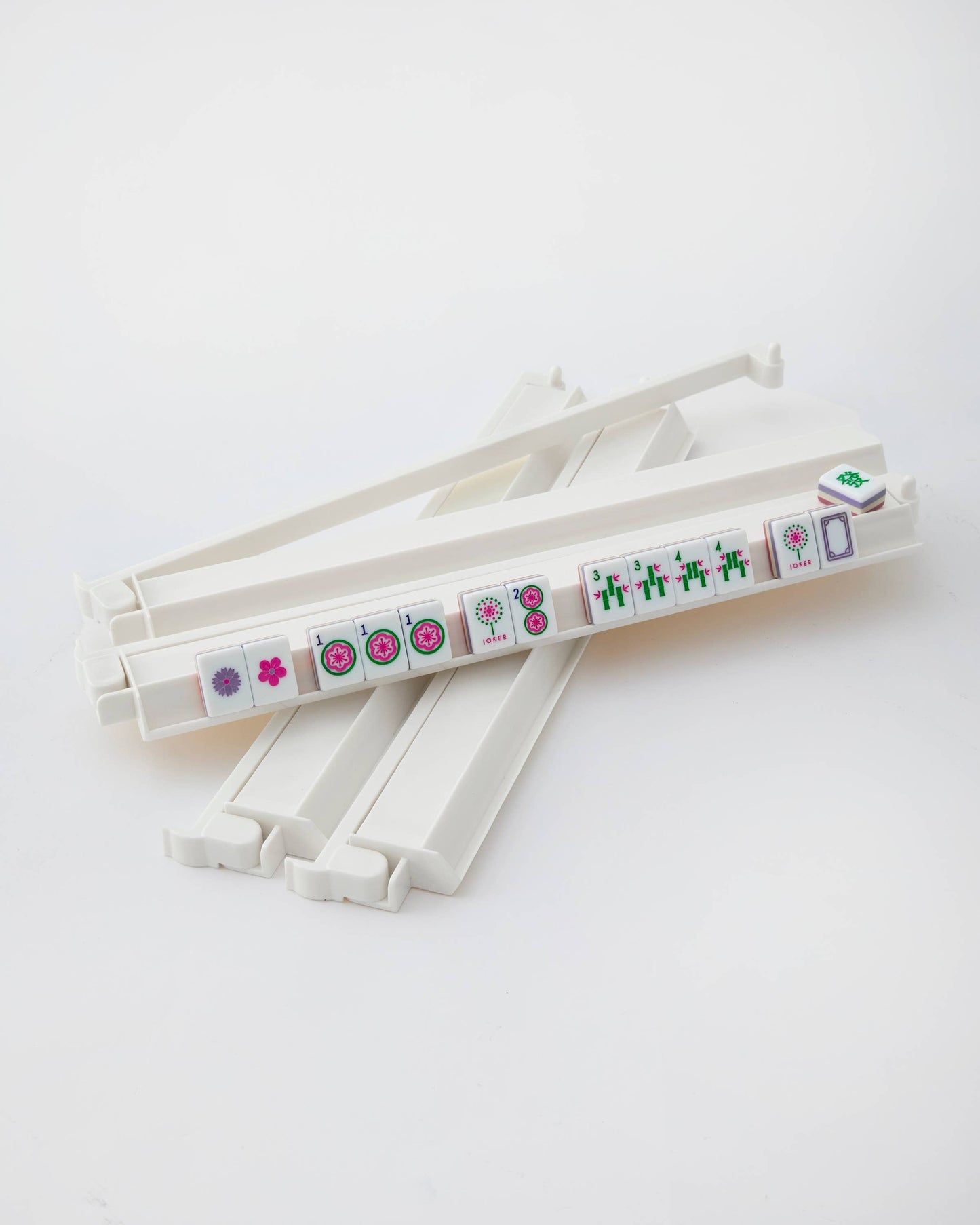 Oh My Mahjong - White Acrylic Rack and Pusher Set