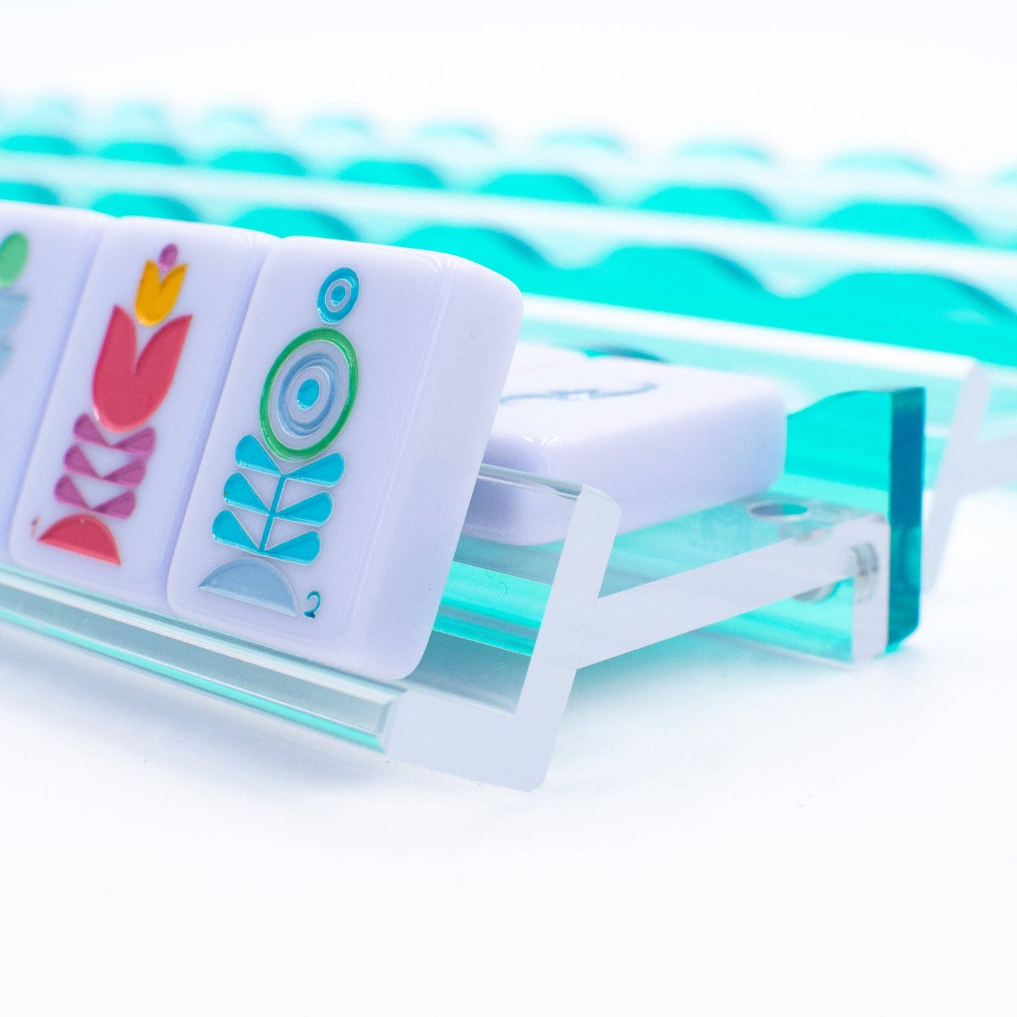 Wavy Acrylic Mahjong Racks