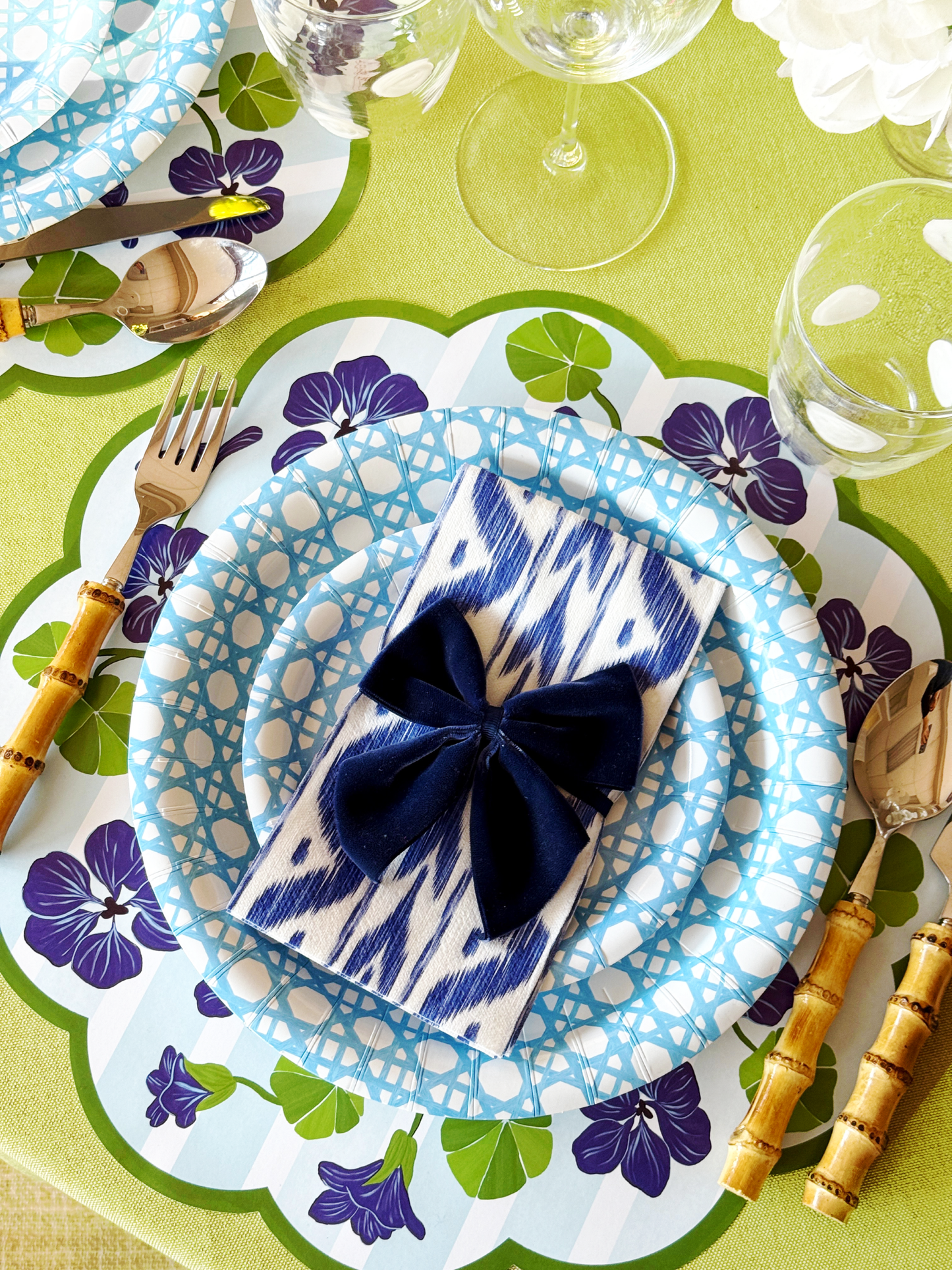 Blue Cane Heavy-Duty Paper Plates (7" and 10") | Set of 8